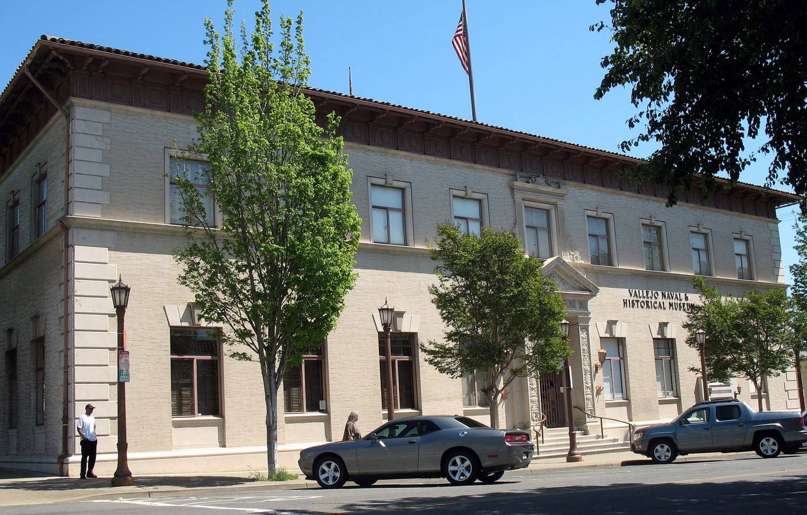 Hotels that allow 18-21 year olds in Vallejo, California
