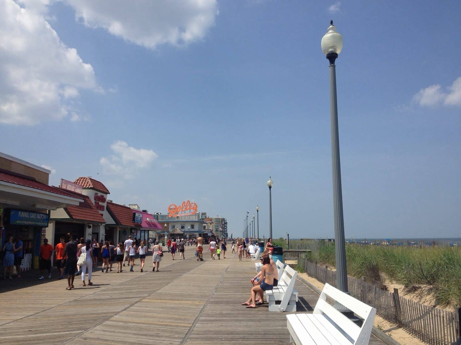 Hotels that allow 18-21 year olds in Delaware