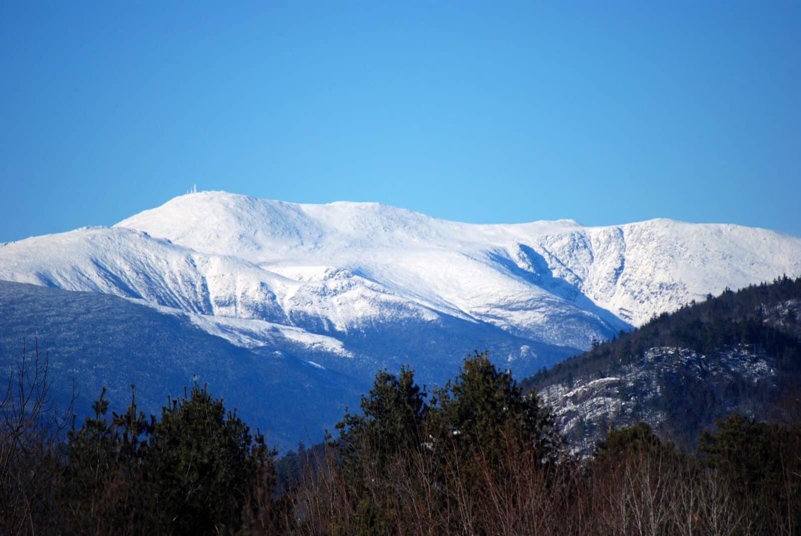Hotels that allow 18-21 year olds in New Hampshire