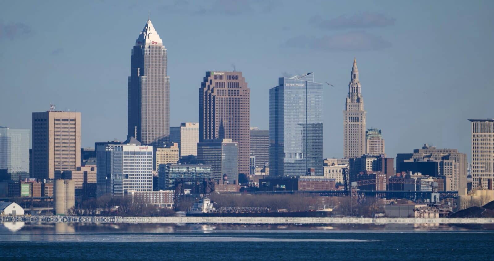 Hotels that allow 18-21 year olds in Ohio