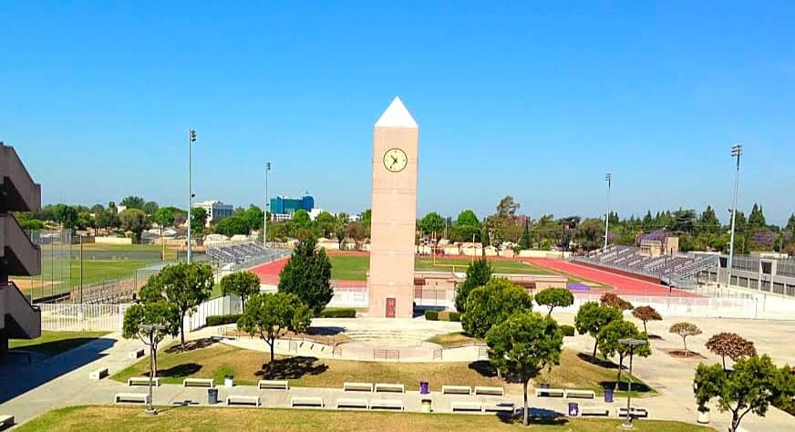 Hotels that allow 18-21 year olds in Lynwood, California
