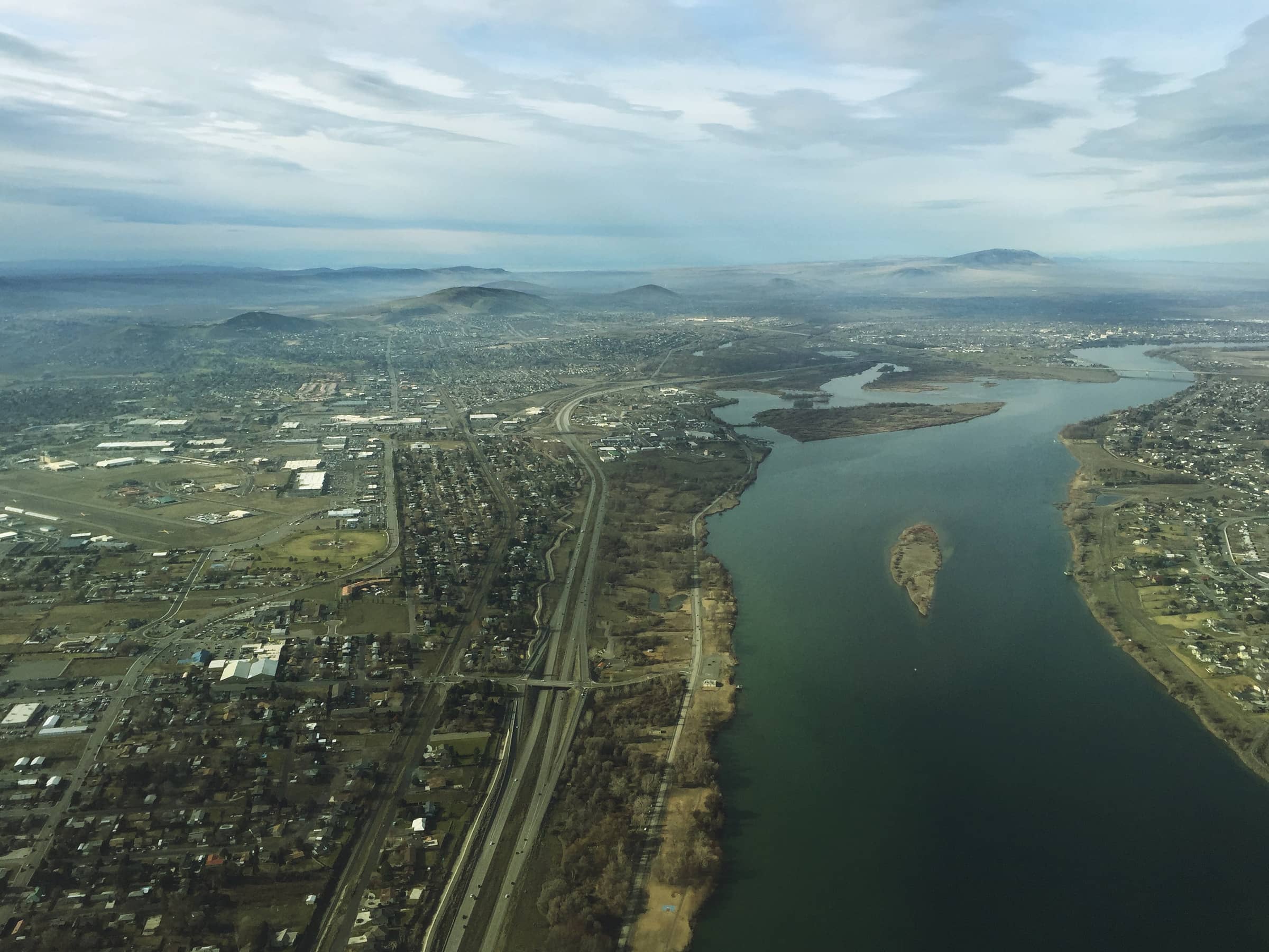 Hotels that allow 18-21 year olds in Kennewick, Washington