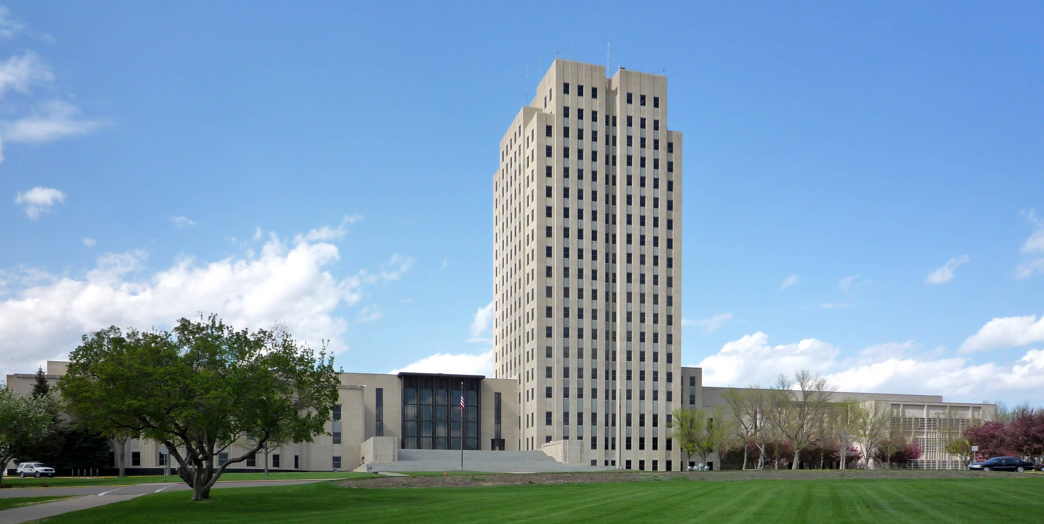 Hotels that allow 18-21 year olds in Bismarck, North Dakota