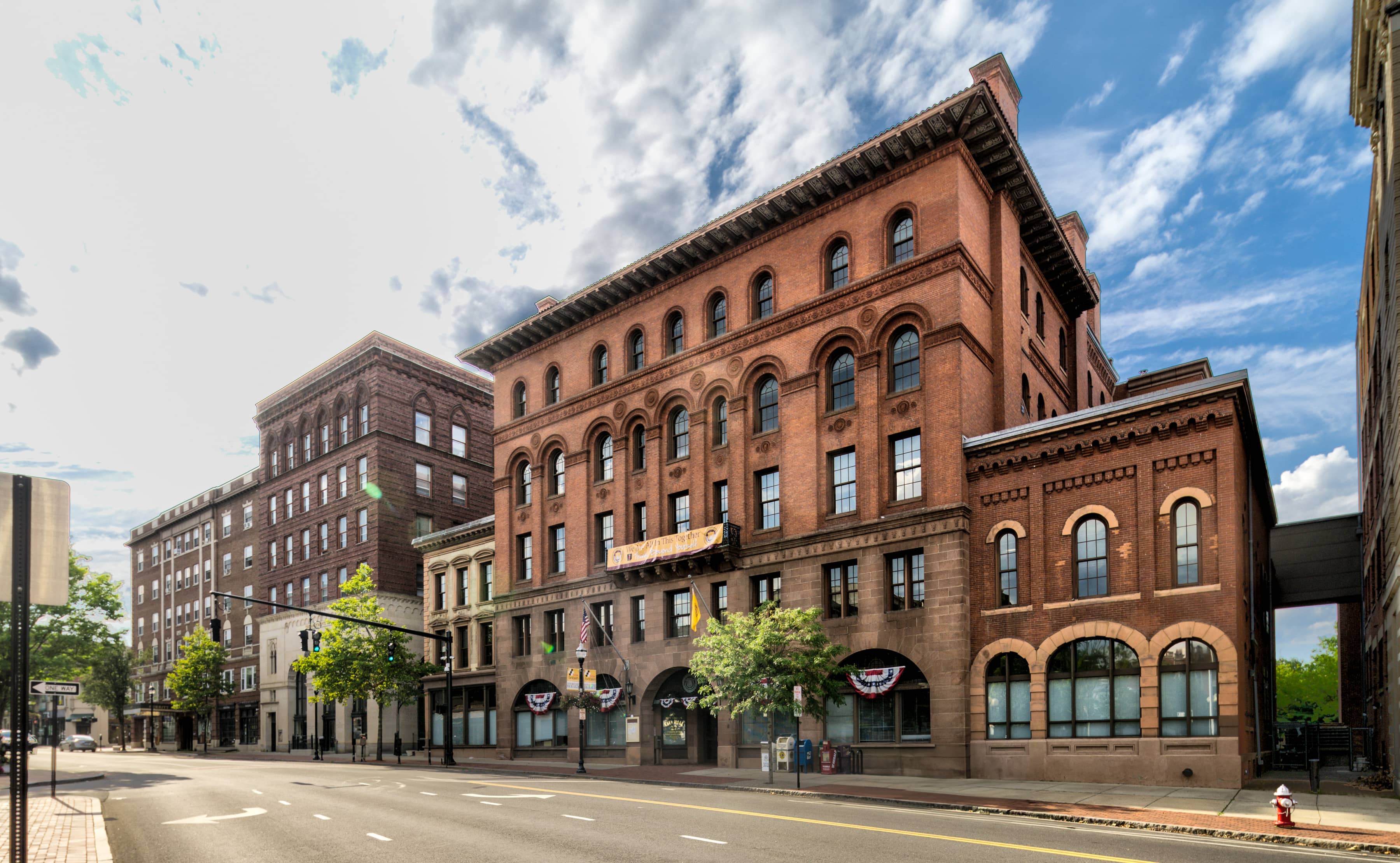 Hotels that allow 18-21 year olds in New Britain, Connecticut